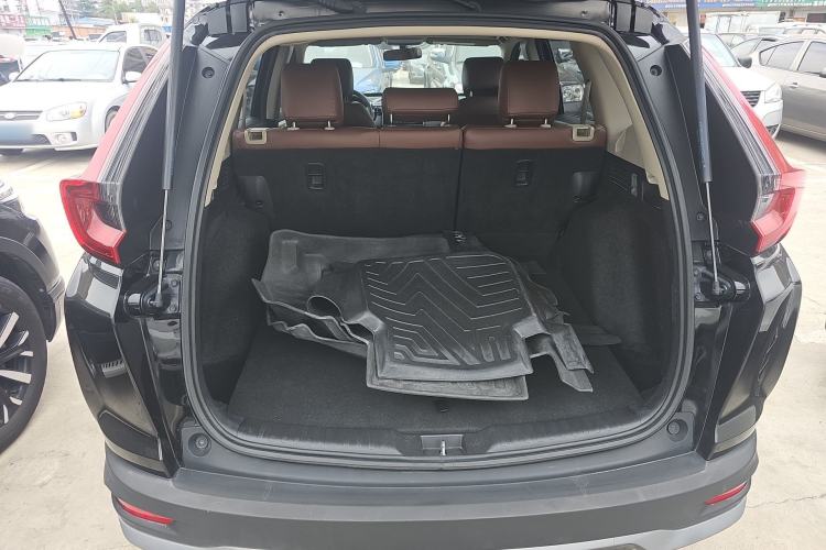 Used Honda CR-V 2021 240TURBO CVT 2WD Comfort Version Trunk