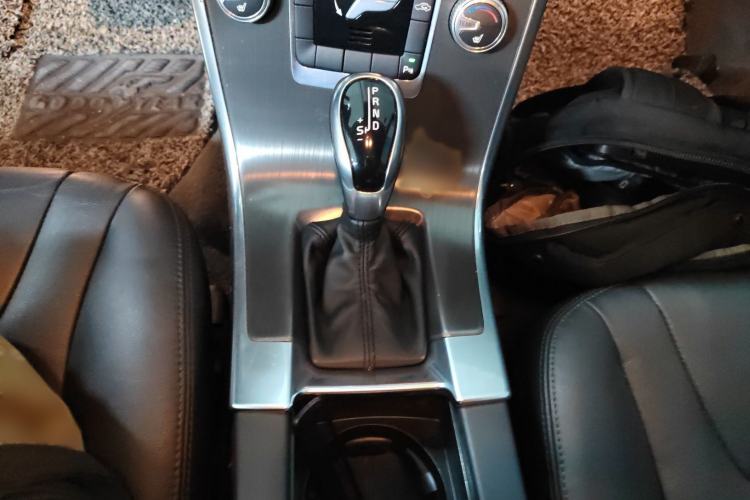 Used Volvo XC60 2014 T5 Zhiyi Edition
