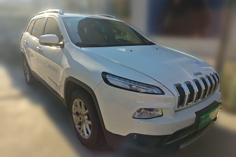 Used Jeep Cherokee 2017 2.0L Superior Edition
