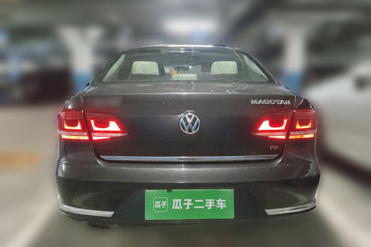 Used Volkswagen Magotan 2012 Revised 1.8TSI Luxury Version Rear