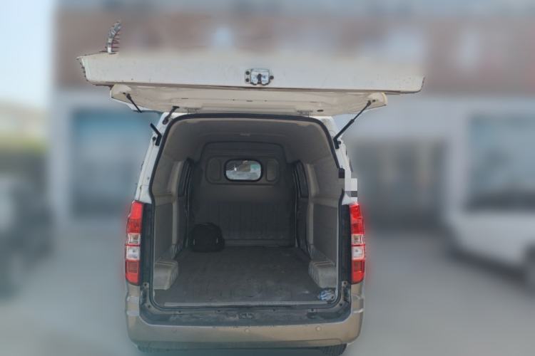 Used Jinbei New Hiace S 2023 1.5L Wealth Edition Van 2/5-Seater Non-Air-Conditioned Version SWC15M Trunk