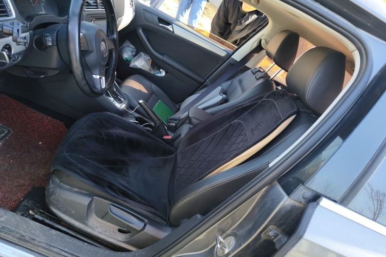 Used Volkswagen Sagitar 2014 Revised Version 1.6L Automatic Comfort Edition Left Front Seat