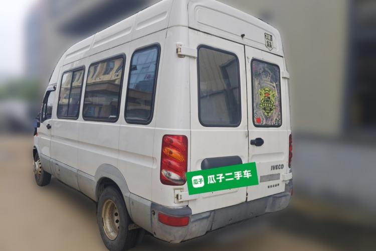 Used Iveco Power Daily 2017 2.5T Classic A37 High-Roof 7-Seater Passenger Van 47Z5 Rear Left 45 Deg