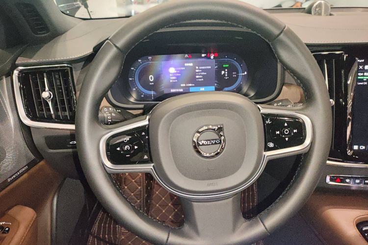 Used Volvo S90 New Energy 2025 Plug-in Hybrid Four-Wheel Drive Long-Range Luxury Smart Edition