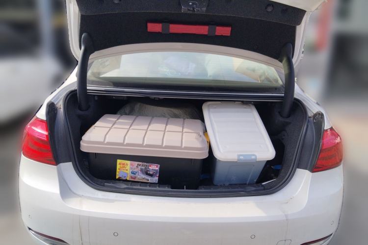 Used BMW 3 Series 2016 320Li Ambition Model
