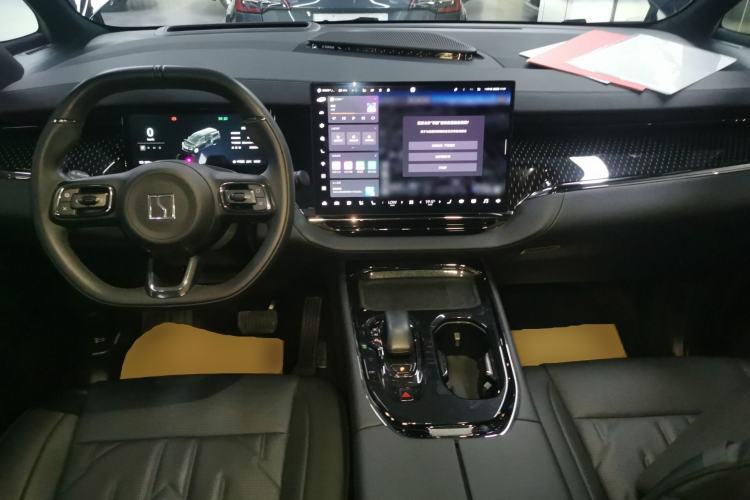 Used Zeekr 009 2024 Six-Seat Executive Version 4WD 108 kWh
