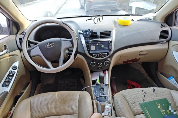 Used Hyundai Verna (older generation) 2010 Sedan 1.4L Automatic Comfort Model GS
