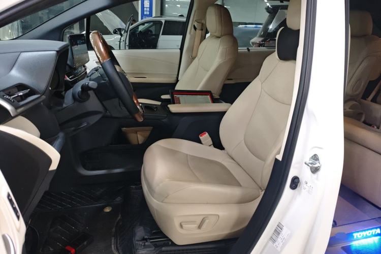 Used Toyota Granvia 2023 2.5L Hybrid Prestige PLUS Edition
