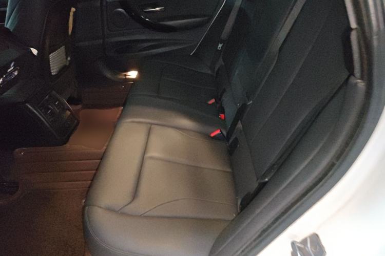 Used BMW 3 Series GT 2018 320i Sport Edition
