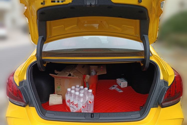 Used MG 5 2021 180 DVVT CVT Youth Luxury Edition
