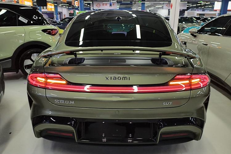 Used Xiaomi Auto SU7 2024 Four-Wheel Drive Ultra-Long Range Advanced Intelligent Driving Max Edition Rear