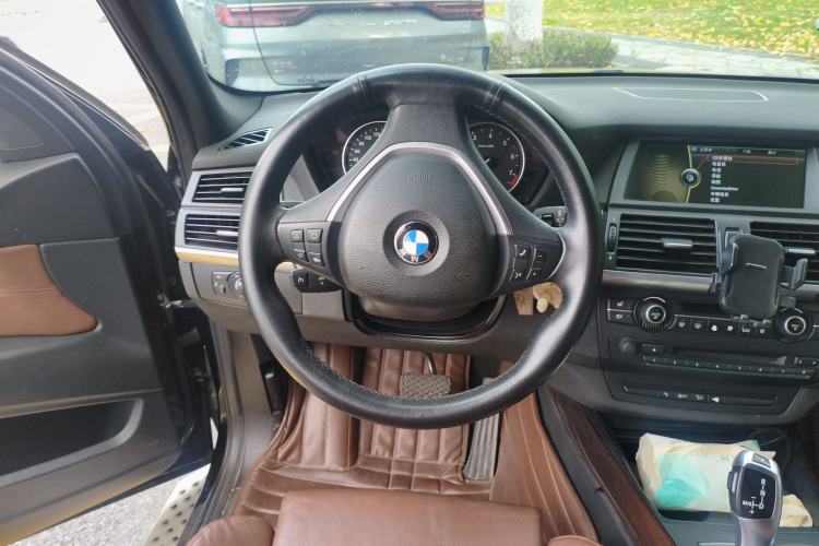 Used BMW X5 2013 xDrive35i Leading Model Steering Wheel