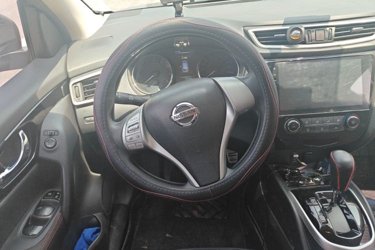 Used Nissan Qashqai 2016 2.0L CVT Elite Edition Steering Wheel