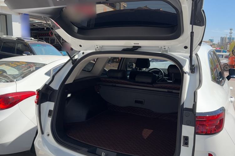 Used Haval H6 2024 1.5T Two-Wheel-Drive Classic Edition Trunk