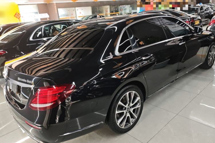 Used Mercedes-Benz E-Class 2019 E 260 L
