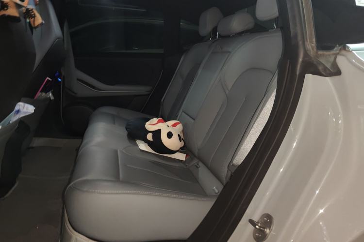 Used Nio ET5 2024 75 kWh Left Rear Seat