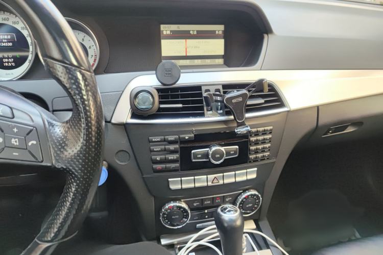 Used Mercedes-Benz C-Class 2011 C 200 Fashion Travel Edition