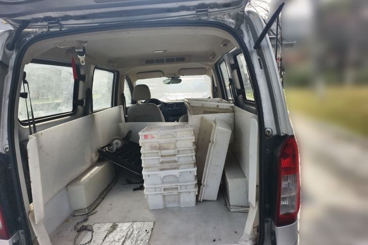 Used Wuling Rongguang V 2016 1.5L Standard Version
