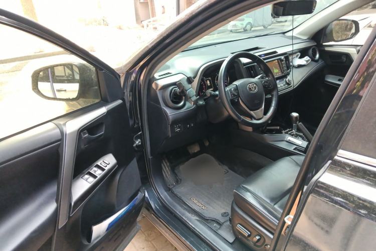 Used Toyota RAV4 2016 2.5L Automatic 4x4 Elite Edition