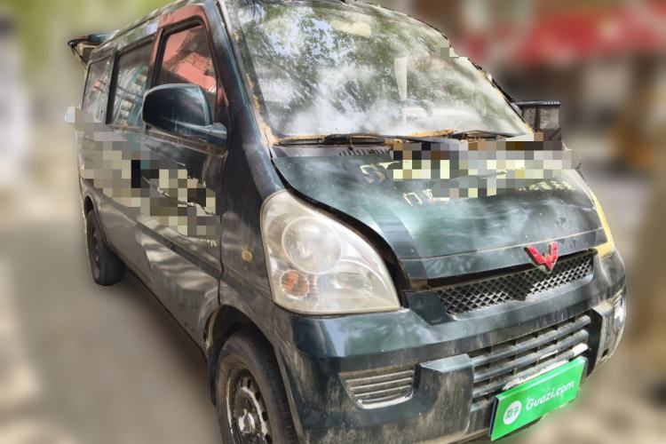 Used Wuling Rongguang 2011 1.2L Base Version
