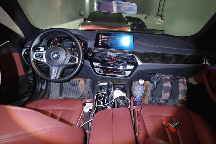 Used BMW 5 Series 2020 530Li Leading Model M Sport Package Center Console