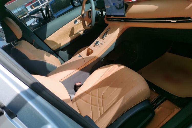 Used Geely Galaxy Galaxy Xingjian 7 EM-i 2025 120km Launch+ Version
