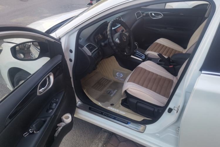 Used Nissan Sylphy 2019 1.6XV CVT Smart Connect Luxury Edition China VI Standard Driver Seat