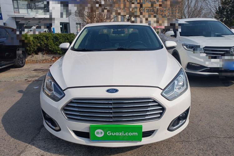 Used Ford Escort 2015 1.5L Automatic Fashion Model
