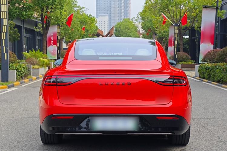 Used Hima Luxeed S7 2025 785 km Ultra