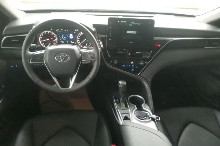 Used Toyota Camry 2023 2.0G Luxury Edition