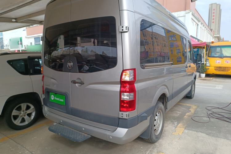 Used Foton Toano 2023 Joy Elephant Multi-Function 2.0T Manual Long-Wheelbase Mid-Roof Model with Single Rear Tire Available in 5/6/7/9-Seater Configurations