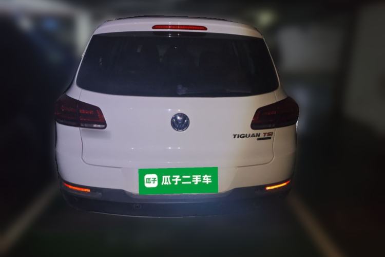 Used Volkswagen Tiguan 2015 2.0 TSI Automatic All-Wheel Drive Luxury Edition