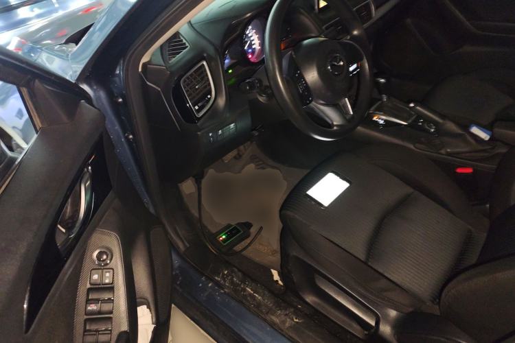 Used Mazda 3 Axela 2014 Sedan 1.5L Automatic Luxury Model Driver Seat