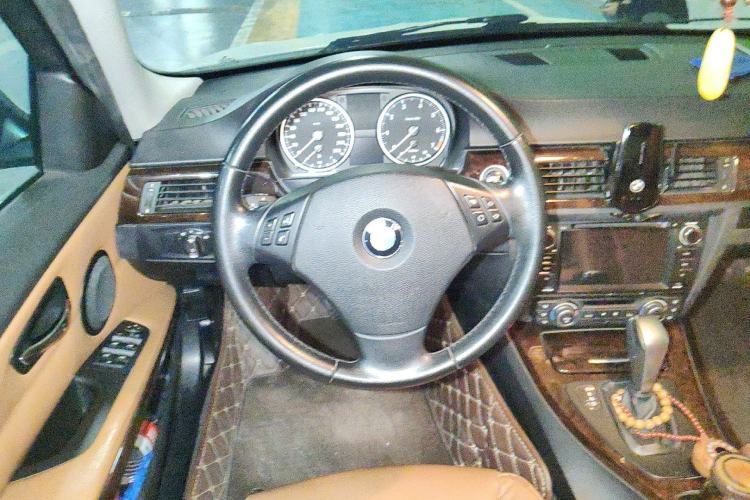 Used BMW 3 Series 2012 320i Sport Edition Steering Wheel