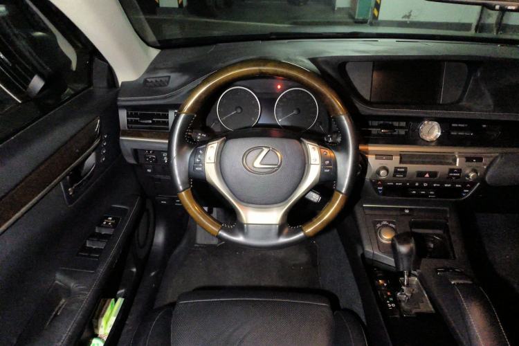 Used Lexus ES 2013 250 Elegant Edition
