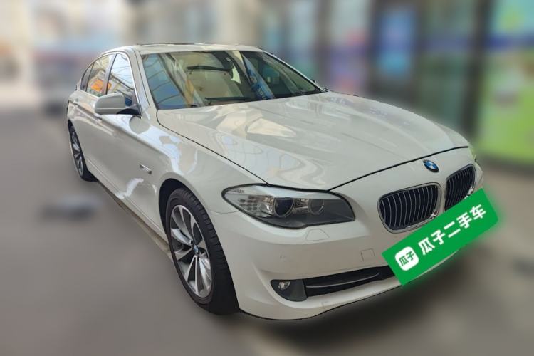 Used BMW 5 Series 2013 525Li Leading Model Front Right 45 Deg