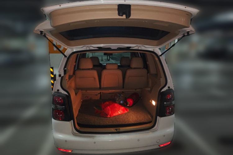 Used Volkswagen Touran 2013 1.4T DSG Comfort Edition 5-Seater Trunk