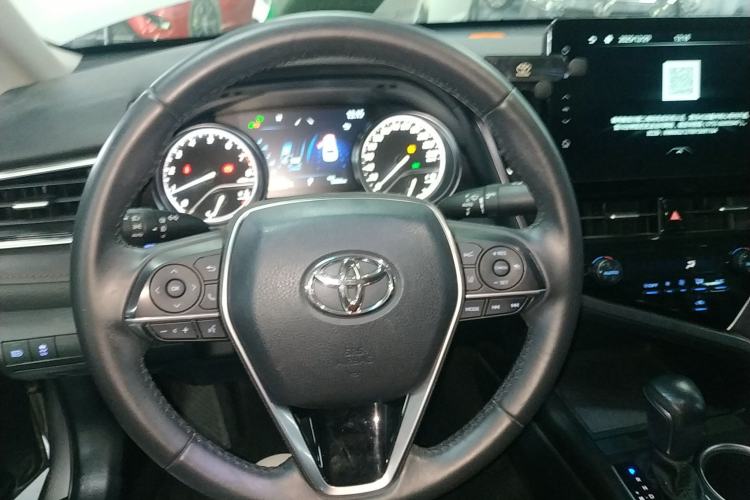 Used Toyota Camry 2021 2.0G Luxury Edition
