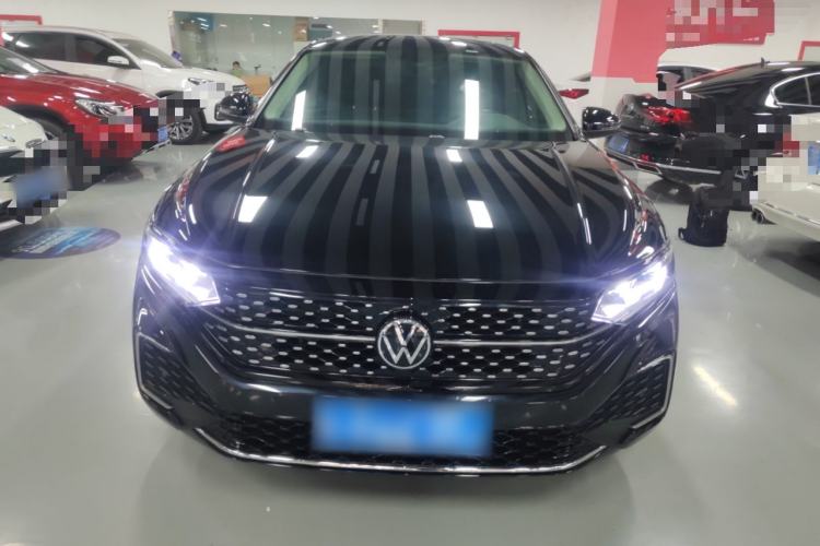 Used Volkswagen Passat 2022 330TSI Starry Elite Edition Custom Version
