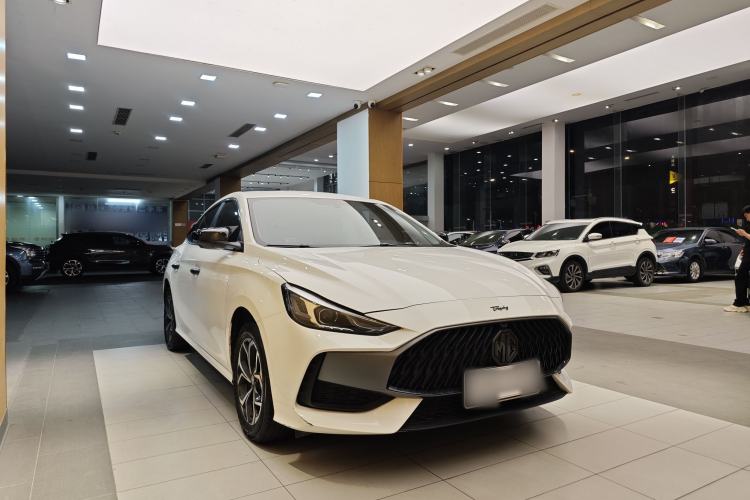 Used MG 5 2022 180 DVVT CVT Youth Luxury Edition
