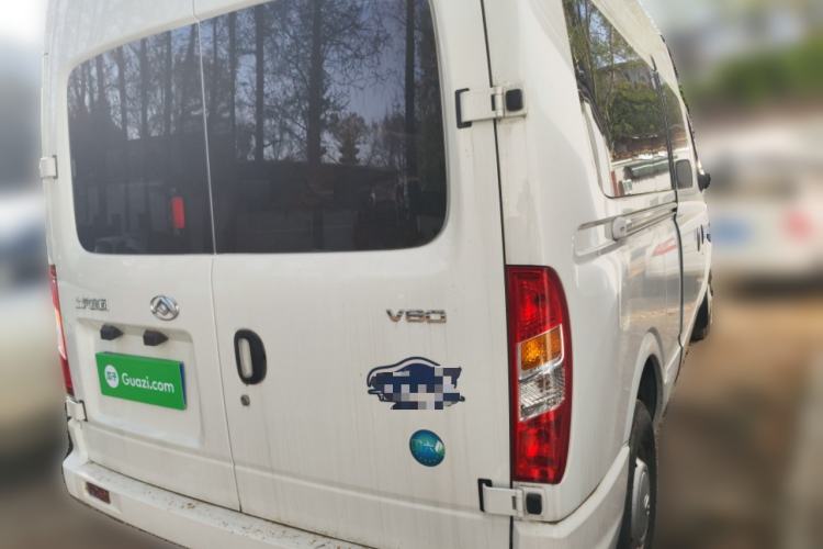 Used SAIC MAXUS Xintu V80 2024 Aotong Value Edition 6MT Long-Wheelbase Mid-Roof Model with 127 Ps Available in 6/7/8/9-Seater Configurations Rear Right 45 Deg