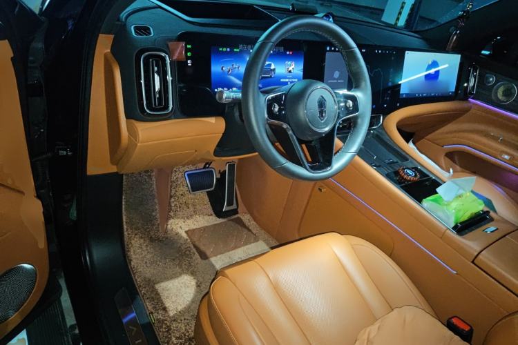 Used Hima AITO M9 2024 Range-Extended Max Edition 42 kWh 6-Seater Version Center Console