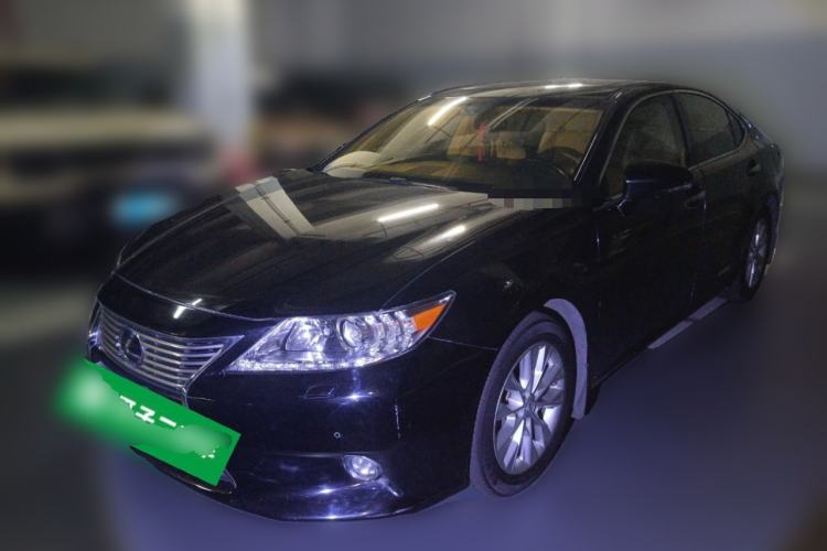 Used Lexus ES 2013 300h Elite Edition