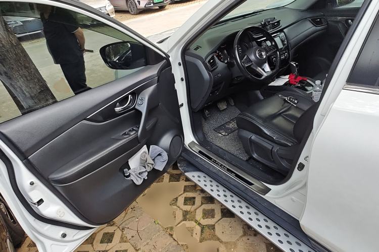 Used Nissan X-Trail 2017 2.0L CVT Smart Enjoyment Version 2WD Driver Seat