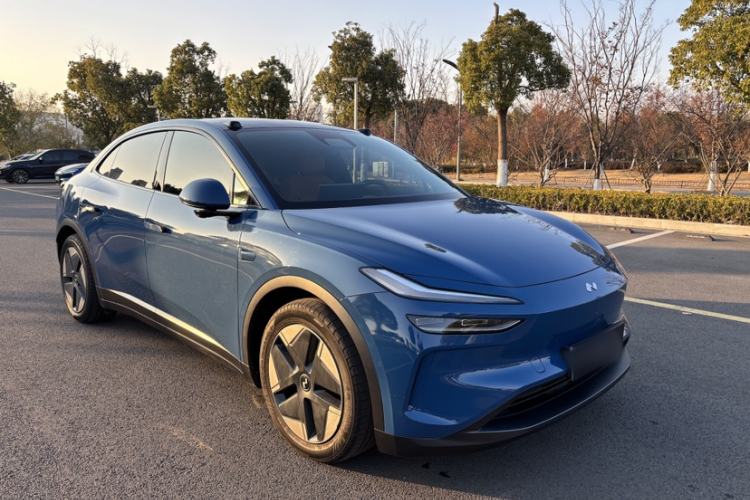 Used ONVO L60 2024 60 kWh All-Wheel Drive
