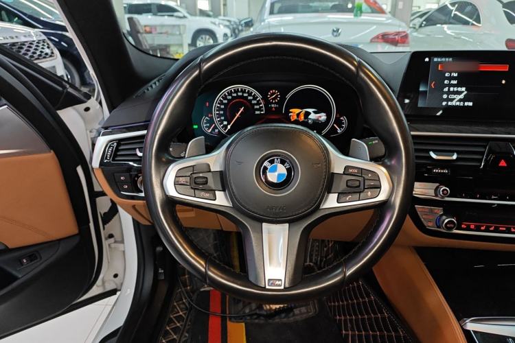 Used BMW 5 Series 2018 Restyled 530Li Luxury Edition M Sport Package
