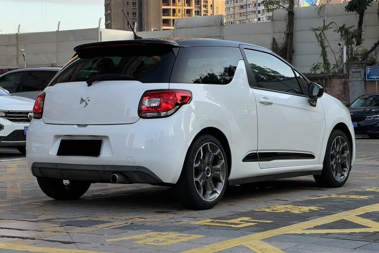 Used DS 3 2012 1.6L Supreme Edition
