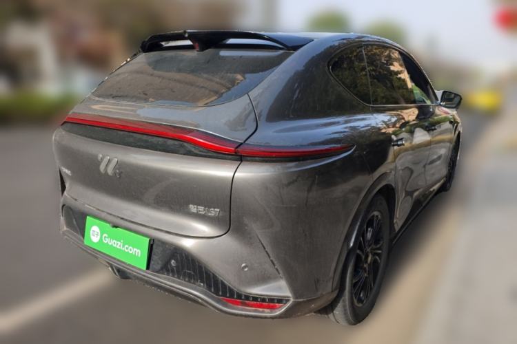 Used IM LS7 2023 100kWh Lux Rear-Drive Version Rear Right 45 Deg