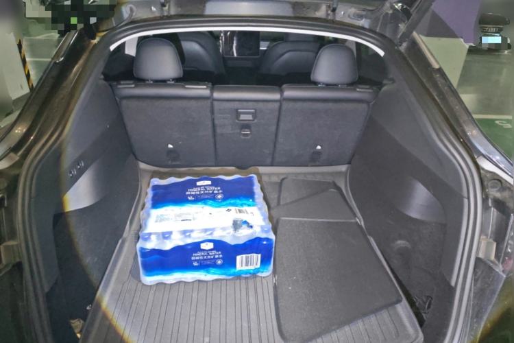 Used Tesla Model Y 2024 Rear-Wheel-Drive Version
