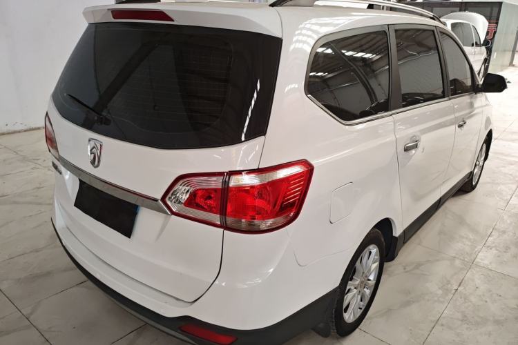 Used Baojun 730 2014 1.5L manual Comfort ESP version 7 seats